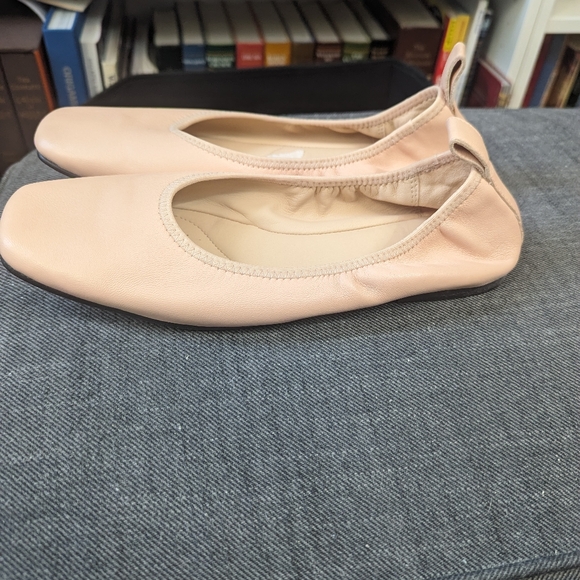 Clarks Peach Ballet Flats, EUC, size 9 - Picture 3 of 7